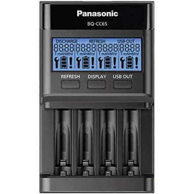 Panasonic eneloop pro, caricatore rapido intelligente con display LCD, per 1-4 pile NiMH AA/AAA, con modalità Refresh