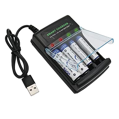 Caricabatterie pile Ricaricabili per AA AAA Batterie Ricaricabili, Caricabatterie Veloce con 4 Slot per Pile Ricaricabili, Caricatore Batterie con LED Display e Cover Design